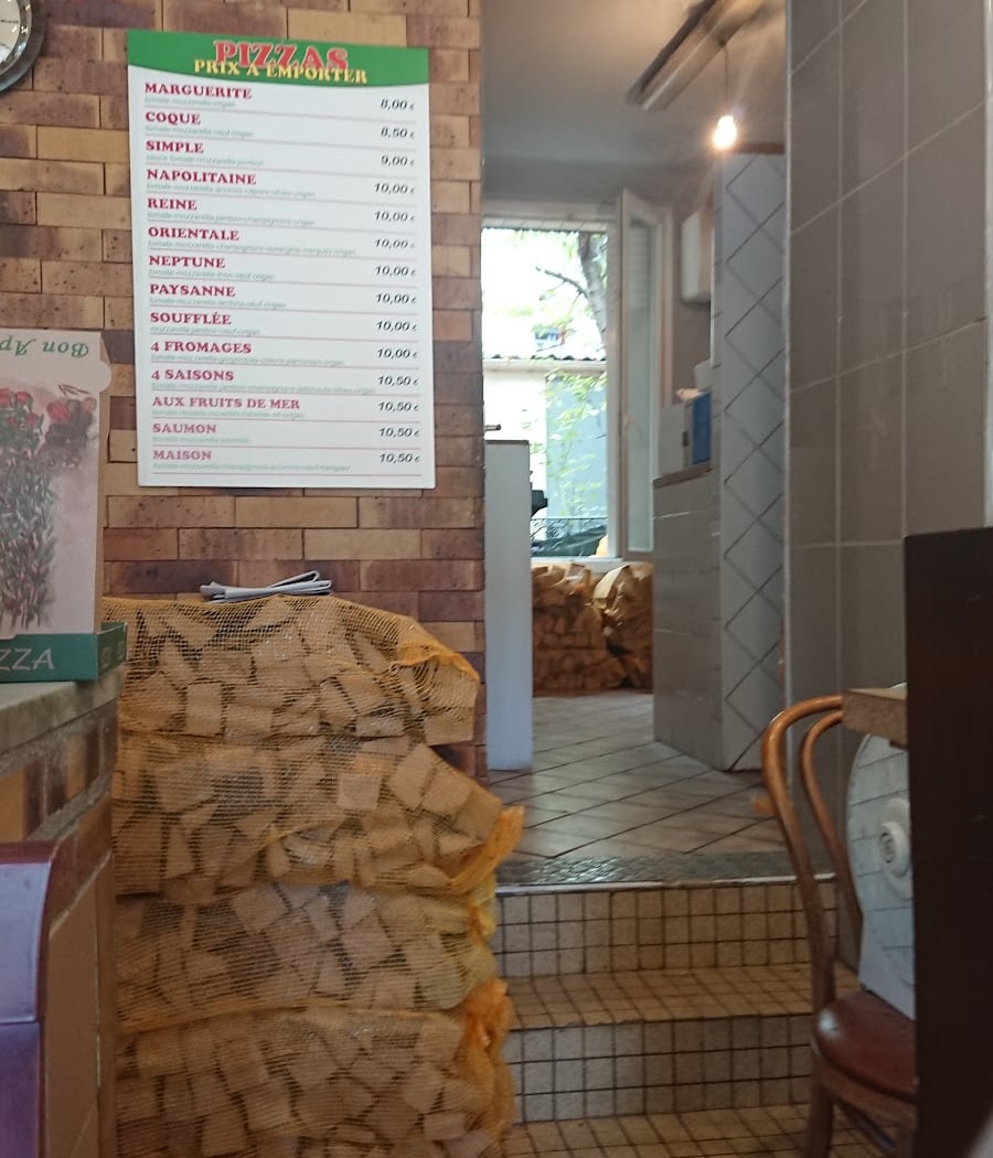 Maison De La Pizza 3
